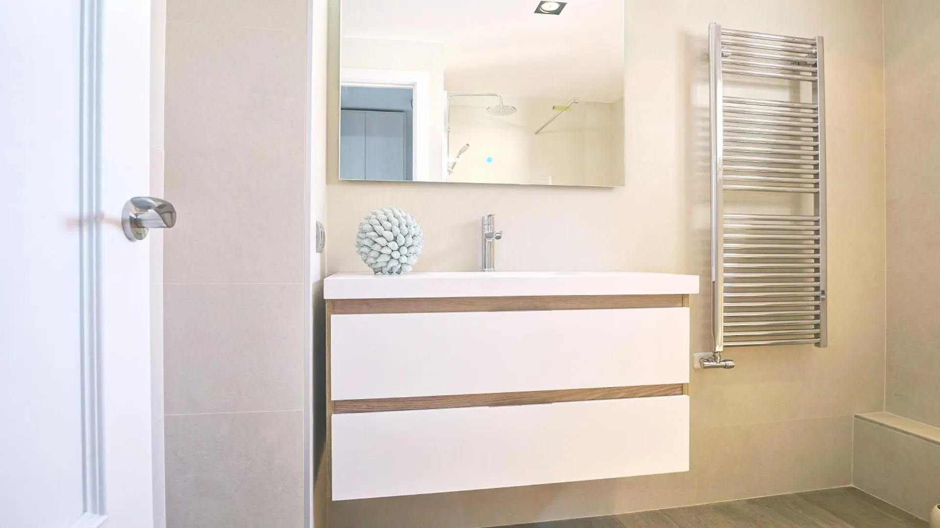 Beachstyle Penthouse By Hello Homes Sitges Apartamento