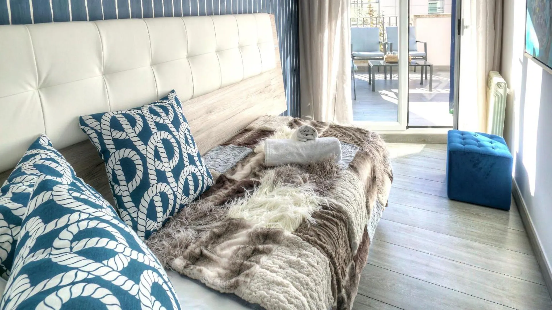 Apartamento Beachstyle Penthouse By Hello Homes Sitges